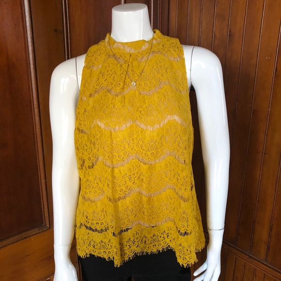 Mock neck lace detail top - Picture 1 of 3